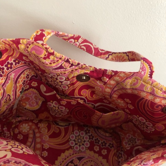 Vera Bradley Raspberry Fizz spring 2008 hand bag - Picture 5 of 6